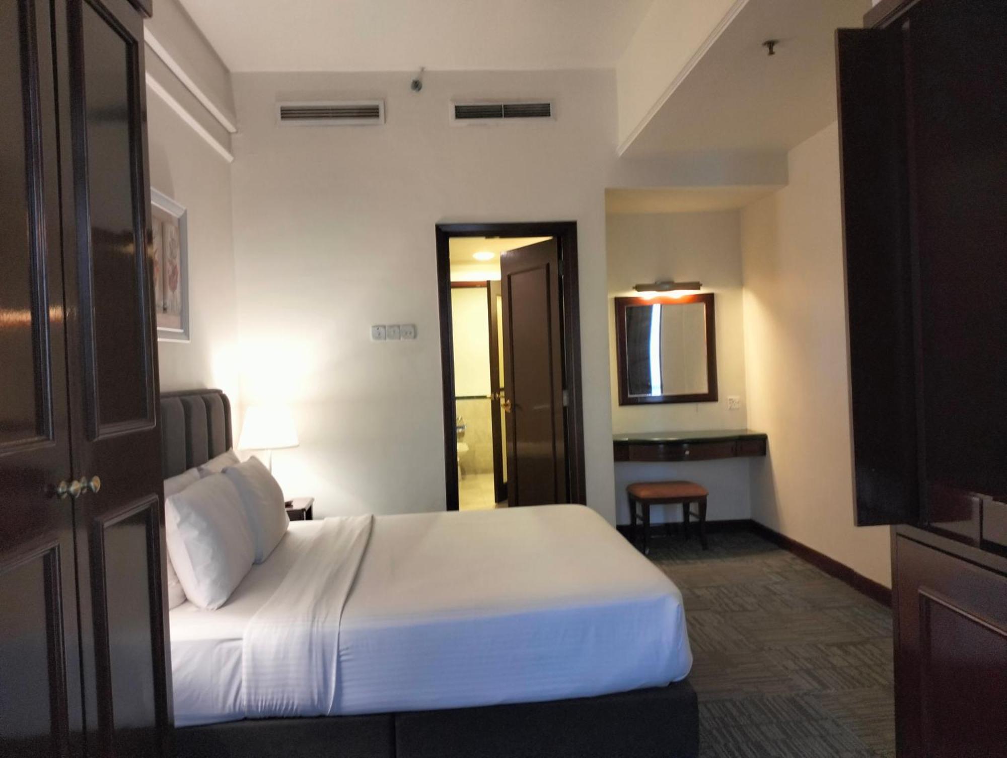 Berjaya Times Square Service Suite By Luna Kuala Lumpur Exterior foto